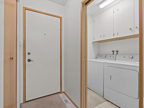 219 Knottwood Road Nw, Edmonton, AB - Indoor Photo Showing Laundry Room