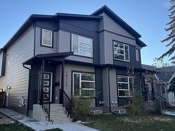 10715 66 AV NW  Edmonton, AB T6H 1X7