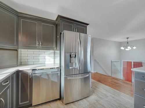 5714 52 St, Wetaskiwin, AB - Indoor Photo Showing Kitchen