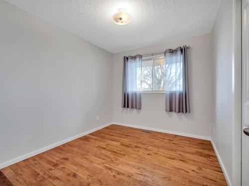 5714 52 St, Wetaskiwin, AB - Indoor Photo Showing Other Room