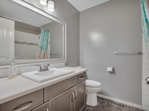 5714 52 St, Wetaskiwin, AB - Indoor Photo Showing Bathroom