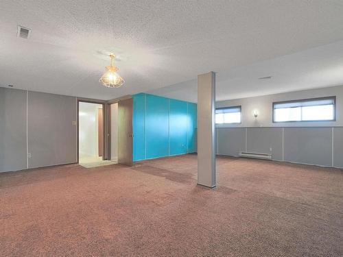 5714 52 St, Wetaskiwin, AB - Indoor