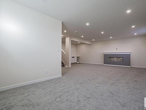 8 11 Dalton Link, Spruce Grove, AB - Indoor Photo Showing Other Room