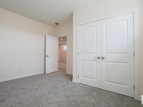 8 11 Dalton Link, Spruce Grove, AB - Indoor Photo Showing Other Room