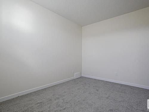 8 11 Dalton Link, Spruce Grove, AB - Indoor Photo Showing Other Room