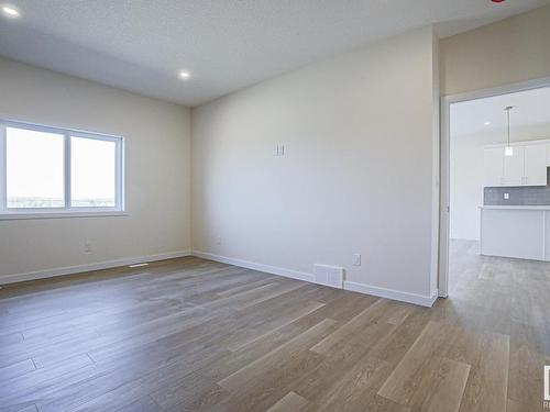 8 11 Dalton Link, Spruce Grove, AB - Indoor Photo Showing Other Room