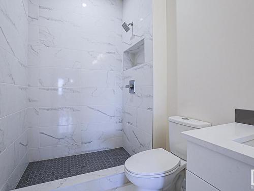 8 11 Dalton Link, Spruce Grove, AB - Indoor Photo Showing Bathroom