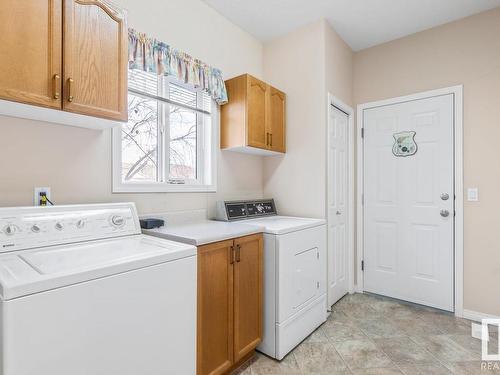 315 Ravine Villa(S), Leduc, AB - Indoor Photo Showing Laundry Room