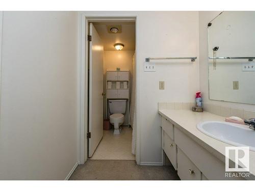 308 5125 Riverbend Road, Edmonton, AB - Indoor Photo Showing Bathroom