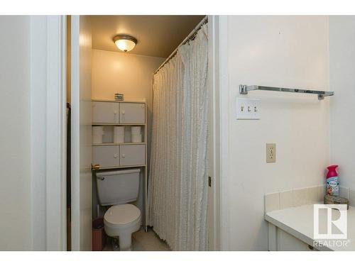 308 5125 Riverbend Road, Edmonton, AB - Indoor Photo Showing Bathroom