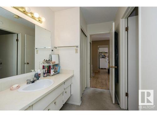 308 5125 Riverbend Road, Edmonton, AB - Indoor Photo Showing Bathroom