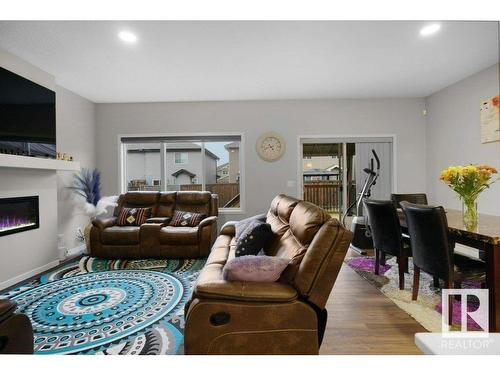 26 Springbrook Wynd, Spruce Grove, AB - Indoor Photo Showing Living Room With Fireplace