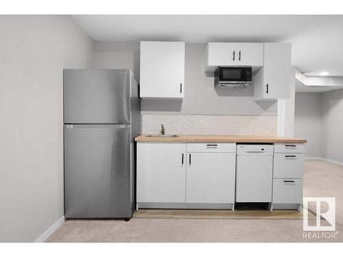 26 Springbrook Wynd, Spruce Grove, AB - Indoor Photo Showing Kitchen