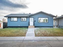 5607 138 AV NW  Edmonton, AB T5A 1E2