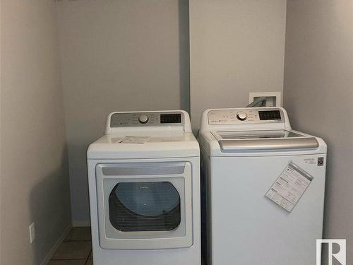 220 2098 Blackmud Creek Drive, Edmonton, AB - Indoor Photo Showing Laundry Room