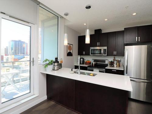 801 10238 103 Street, Edmonton, AB - Indoor Photo Showing Kitchen With Stainless Steel Kitchen With Upgraded Kitchen