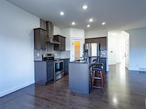 16808 40 Street, Edmonton, AB - Indoor Photo Showing Kitchen