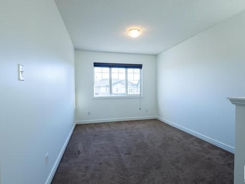 16808 40 Street, Edmonton, AB - Indoor Photo Showing Other Room