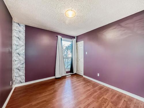 28 3111 142 Avenue, Edmonton, AB - Indoor Photo Showing Other Room