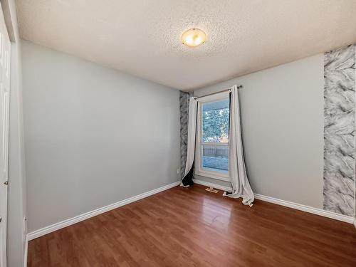 28 3111 142 Avenue, Edmonton, AB - Indoor