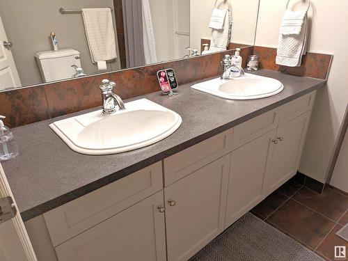 302 10232 115 Street, Edmonton, AB - Indoor Photo Showing Bathroom