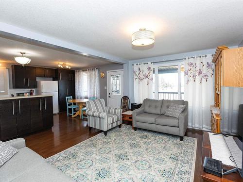 10603 103A Street, Westlock, AB - Indoor Photo Showing Living Room