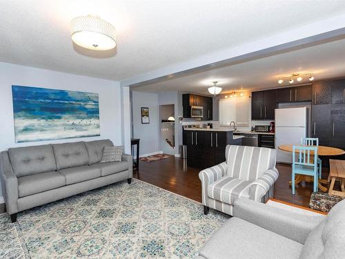 10603 103A Street, Westlock, AB - Indoor Photo Showing Living Room