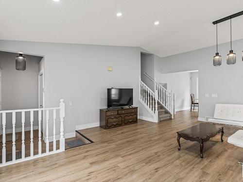 1508 48 Street, Edmonton, AB - Indoor Photo Showing Living Room