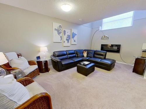 3124 Paisley Road, Edmonton, AB - Indoor Photo Showing Other Room