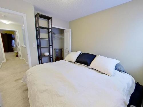 3124 Paisley Road, Edmonton, AB - Indoor Photo Showing Bedroom