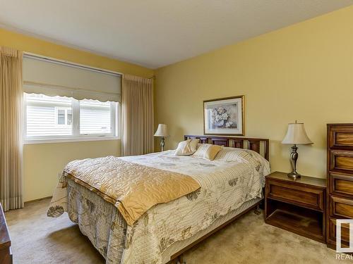 17314 Callingwood Road, Edmonton, AB - Indoor Photo Showing Bedroom