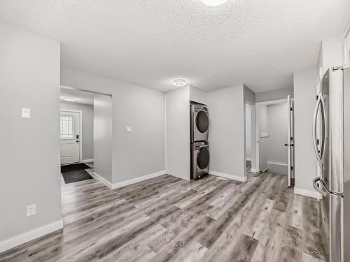 4324 73 Street, Edmonton, AB - Indoor Photo Showing Other Room