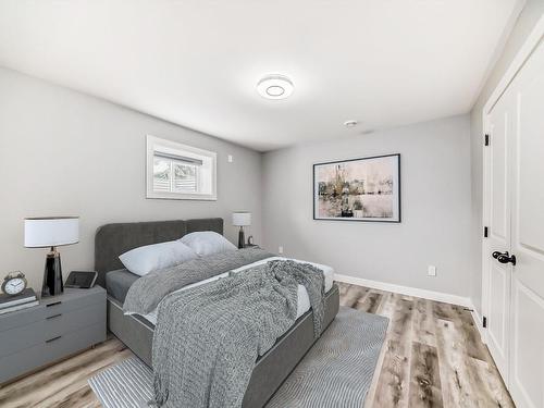 4324 73 Street, Edmonton, AB - Indoor Photo Showing Bedroom