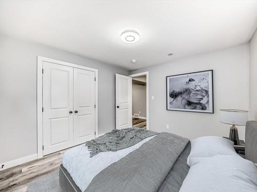 4324 73 Street, Edmonton, AB - Indoor Photo Showing Bedroom