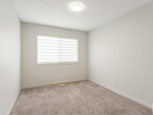 20115 26 Avenue, Edmonton, AB - Indoor Photo Showing Other Room