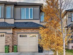 8570 CUSHING PL SW  Edmonton, AB T6W 3R4