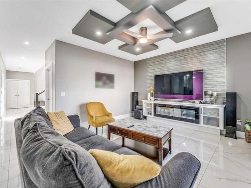 1756 18 Street, Edmonton, AB - Indoor Photo Showing Living Room