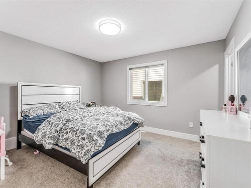 1756 18 Street, Edmonton, AB - Indoor Photo Showing Bedroom