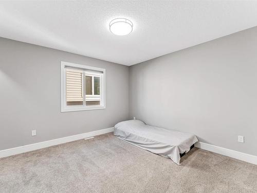 1756 18 Street, Edmonton, AB - Indoor Photo Showing Bedroom