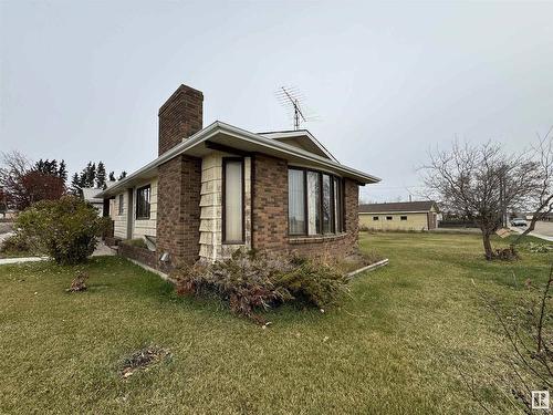 4501 52 St, Two Hills, AB 