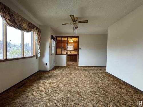 4501 52 Street, Two Hills, AB - Indoor Photo Showing Other Room