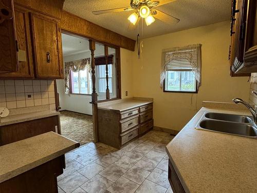 4501 52 Street, Two Hills, AB - Indoor Photo Showing Kitchen With Double Sink