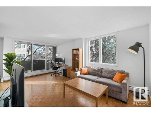 306 9816 112 Street, Edmonton, AB - Indoor Photo Showing Living Room