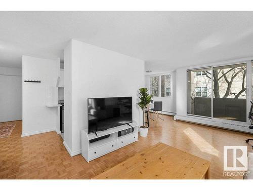 306 9816 112 Street, Edmonton, AB - Indoor Photo Showing Living Room