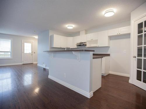 14015 156 Avenue, Edmonton, AB - Indoor Photo Showing Kitchen