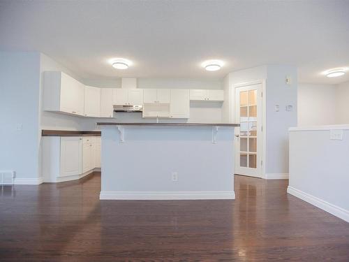 14015 156 Avenue, Edmonton, AB - Indoor Photo Showing Kitchen