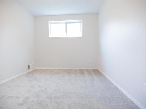 14015 156 Avenue, Edmonton, AB - Indoor Photo Showing Other Room