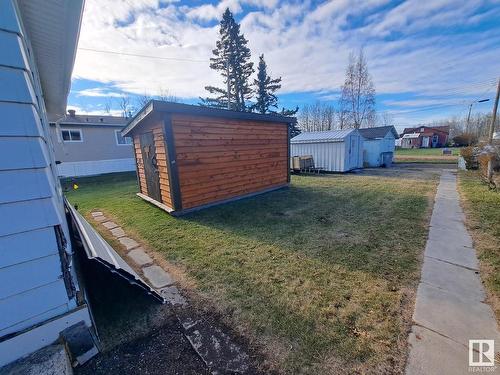 5278 51 St, Mayerthorpe, AB 