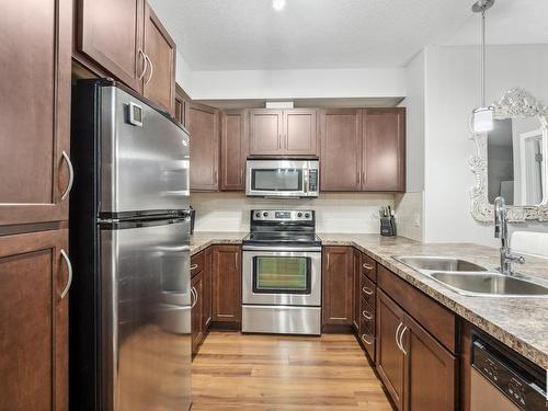 133 308 Ambleside Link Link, Edmonton, AB - Indoor Photo Showing Kitchen With Stainless Steel Kitchen With Double Sink