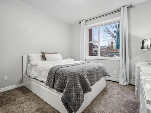 133 308 Ambleside Link Link, Edmonton, AB - Indoor Photo Showing Bedroom